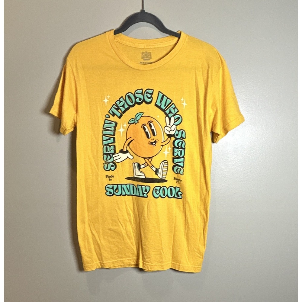 Sunday Cool Men's M Yellow Graphic Logo Tee Crew Neck Short Sleeve Cotton Blend